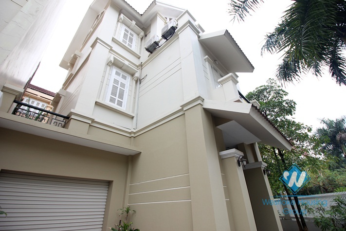Beautiful unfurnished house for rent in Ciputra compound
